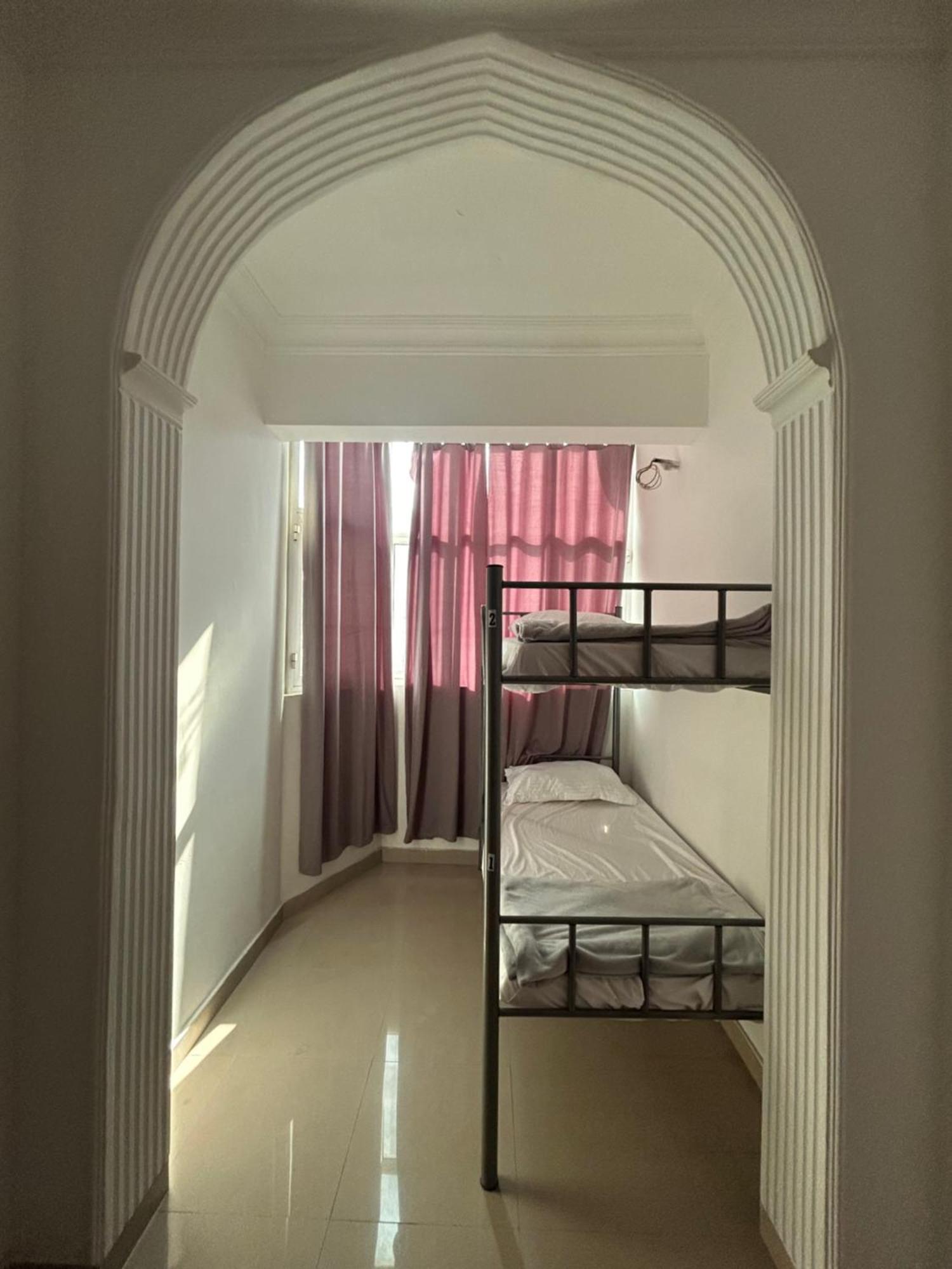 Basil Hostel Muscat Exteriör bild
