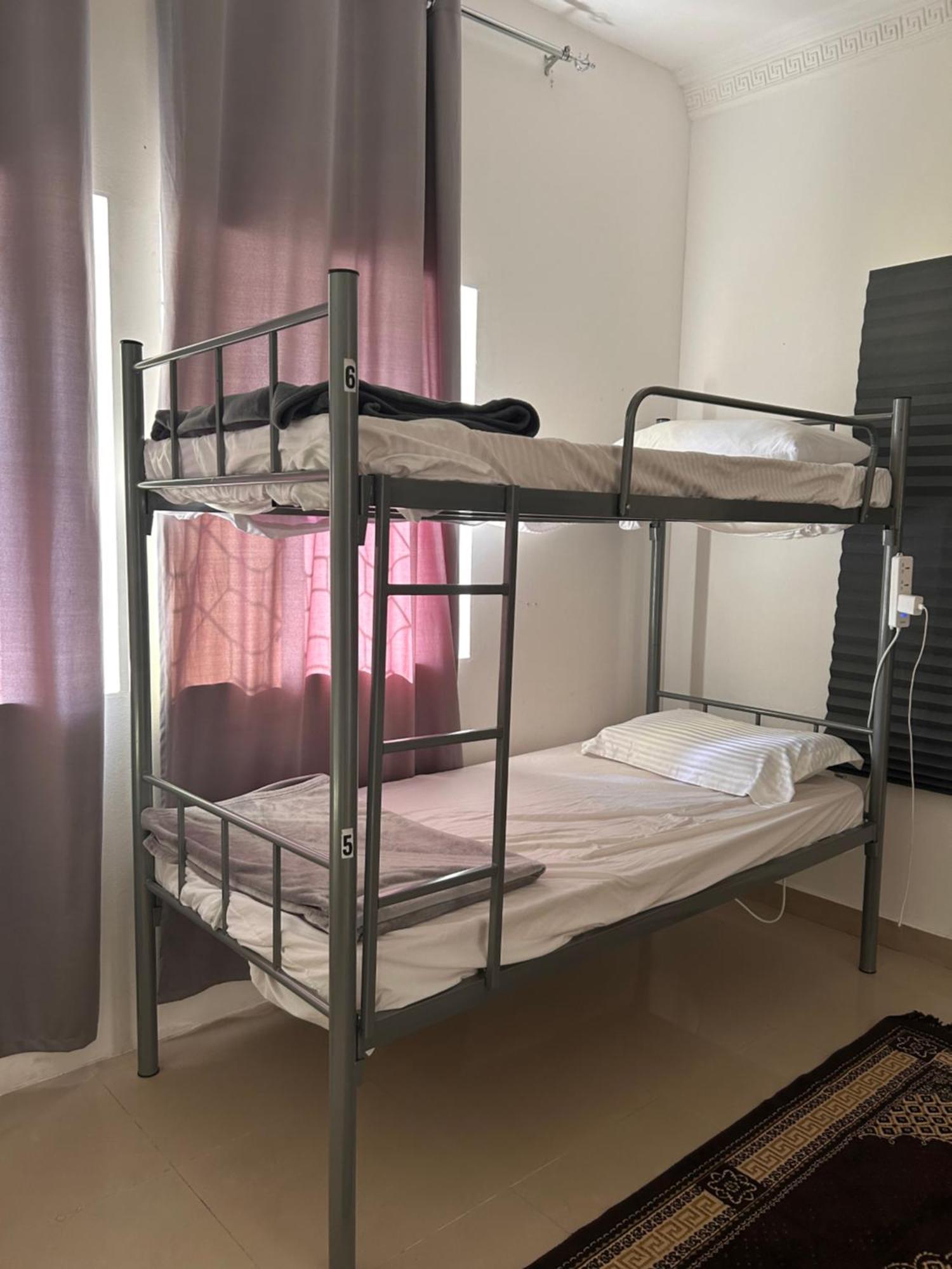 Basil Hostel Muscat Exteriör bild